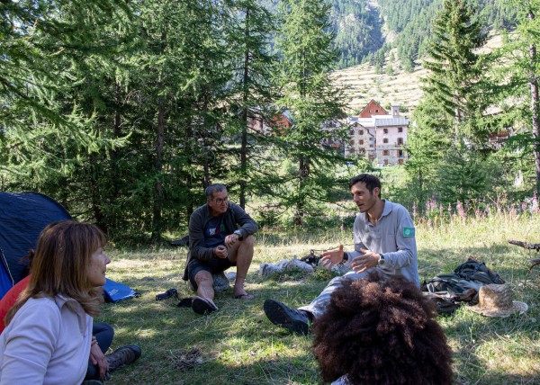 WEPES - Week-End Pedestre/Equestre Solidaire - Bivouac &agrave; Molli&eacute;re, &eacute;changes avec un garde du parc