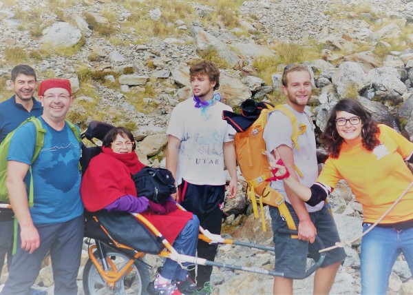 Trail Herv&eacute; Gourdel - Dominique et l'&eacute;quipe de Osons la diff&eacute;rence